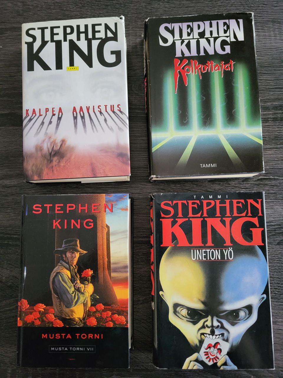 Stephen King kirjoja yksittäin tai pakettina