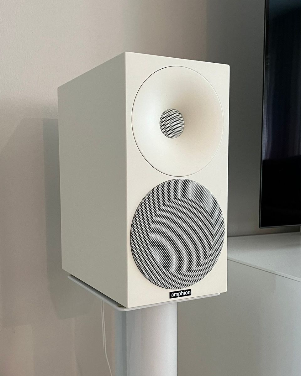 Amphion Helium 3