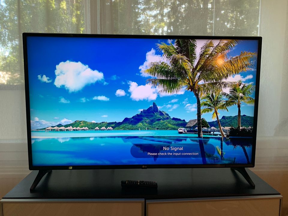 LG 49” 4K HDR Smart TV + TV TASO