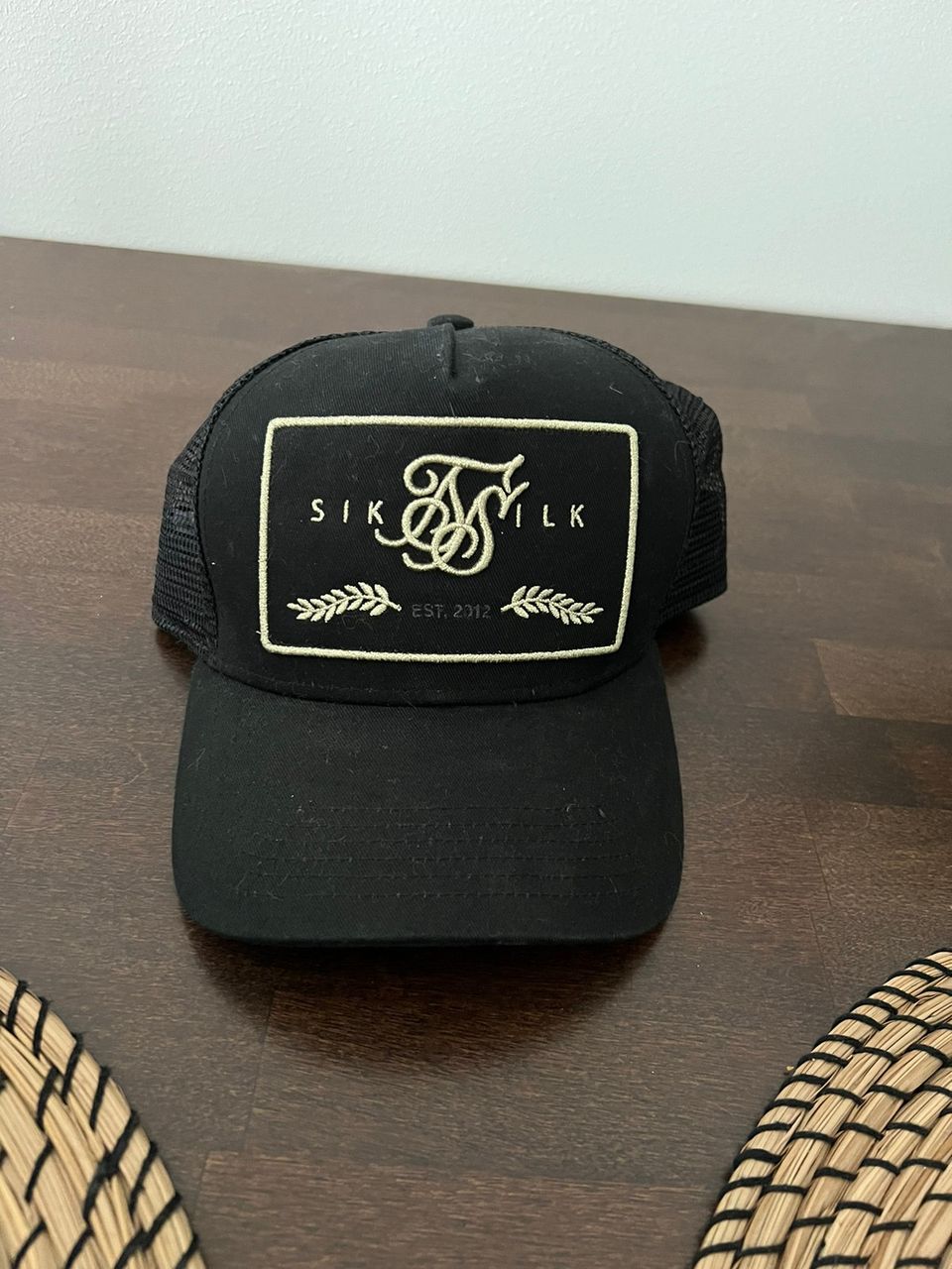 Siksilk trucker cap