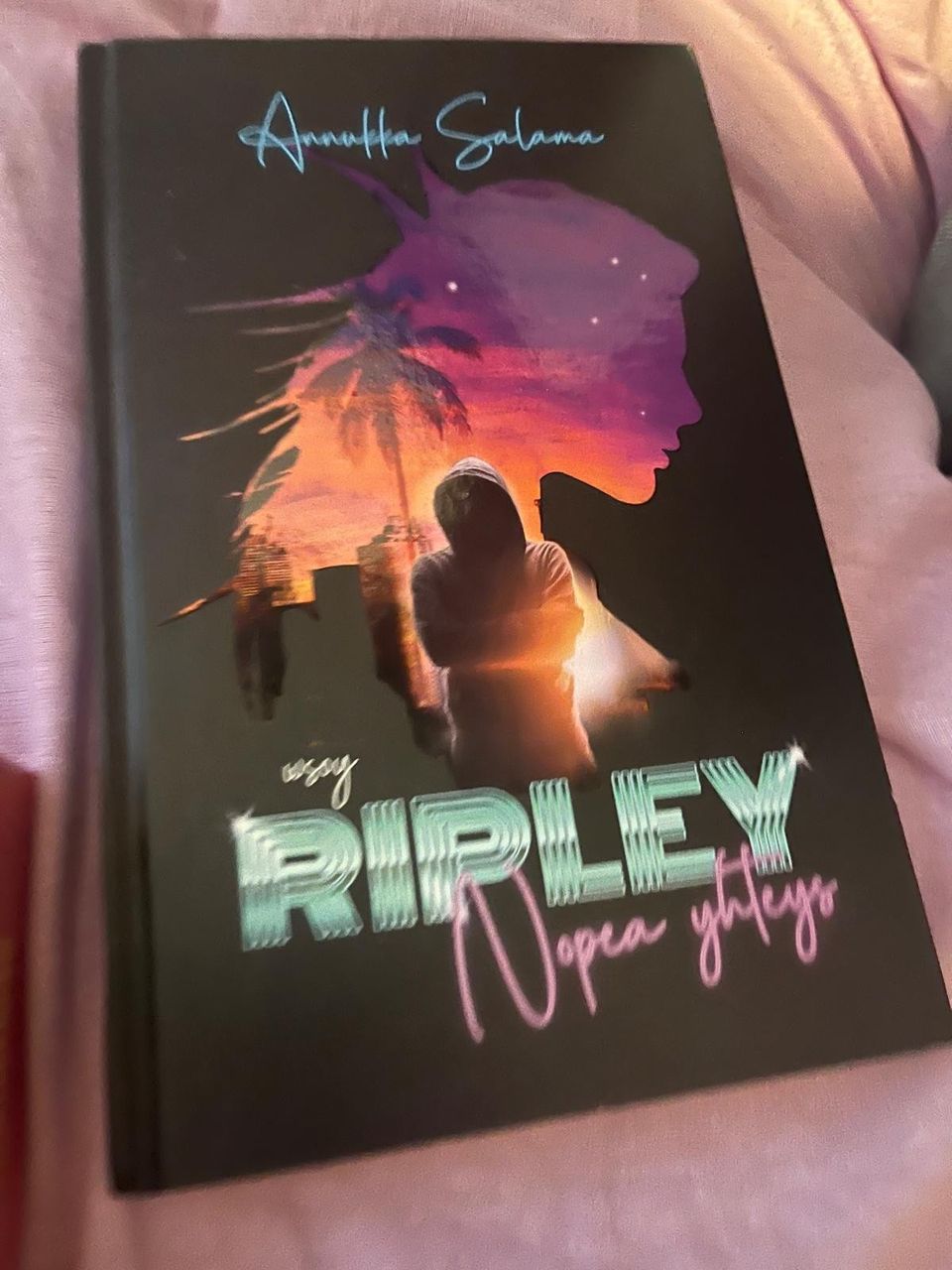 Myydään uusi Ripley kirja