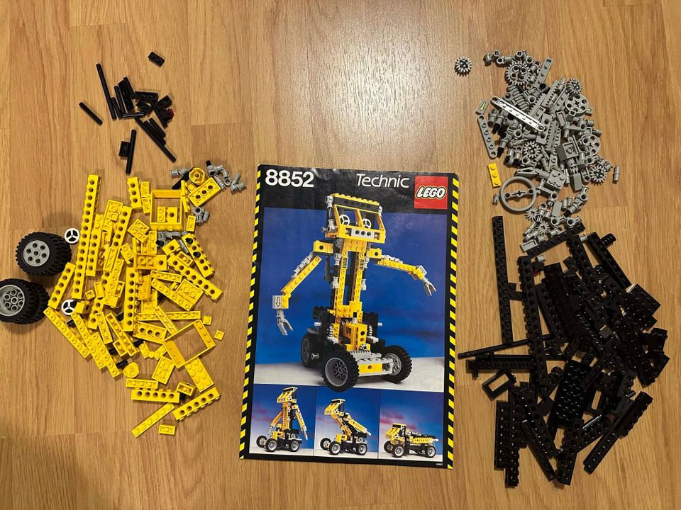 Lego Technic 8852 Robotti
