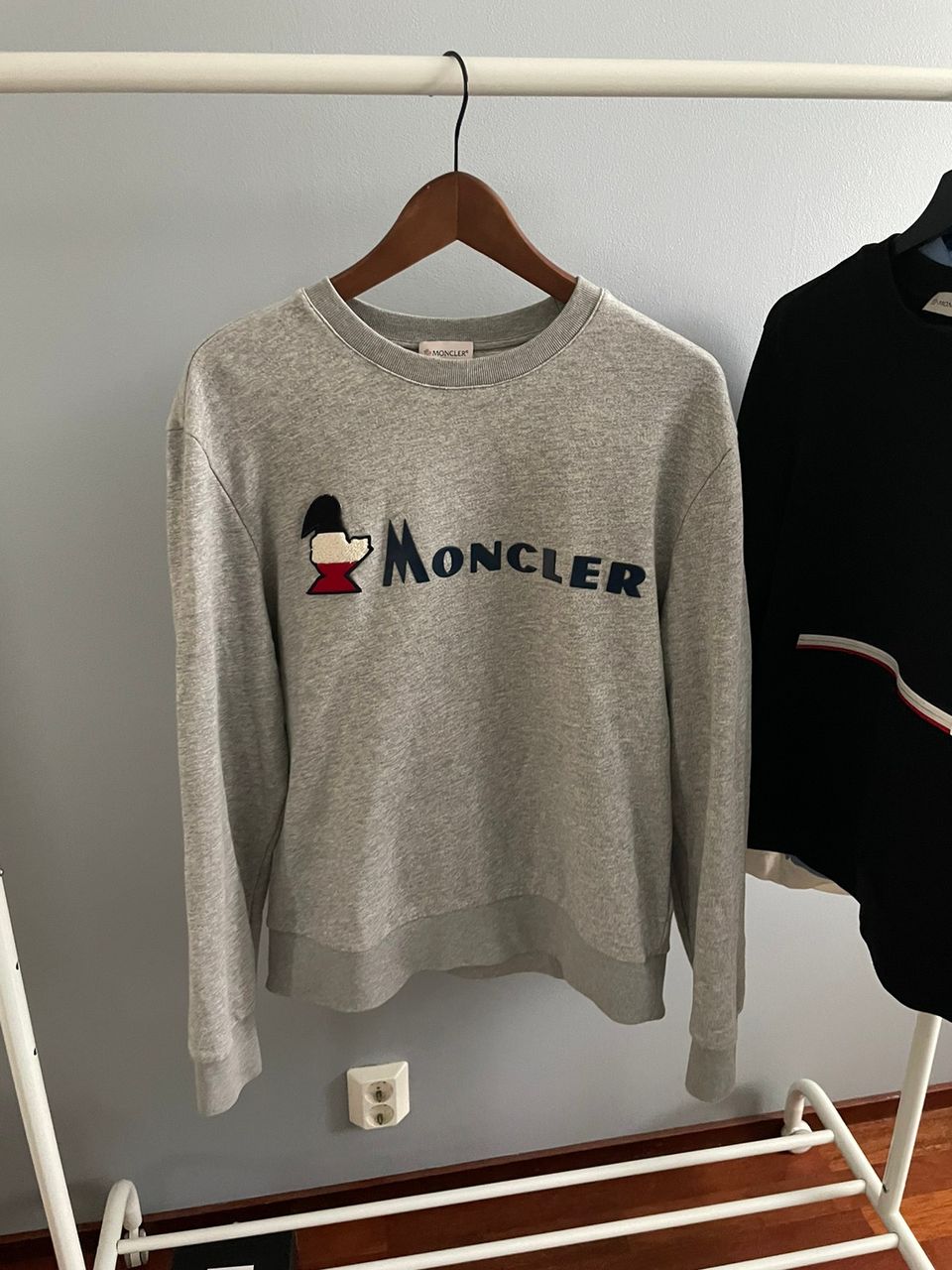 Moncler college