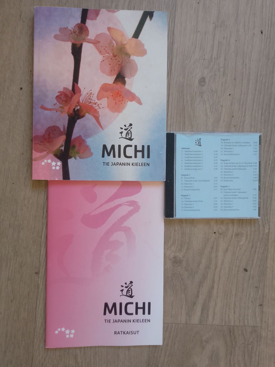 Mitchi japanin kurssikirja, vastauskirja ja CD!