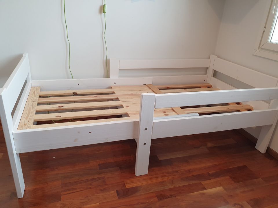 Emma jatkettava lasten sänky + uusi sängynaluslaatikko + patja