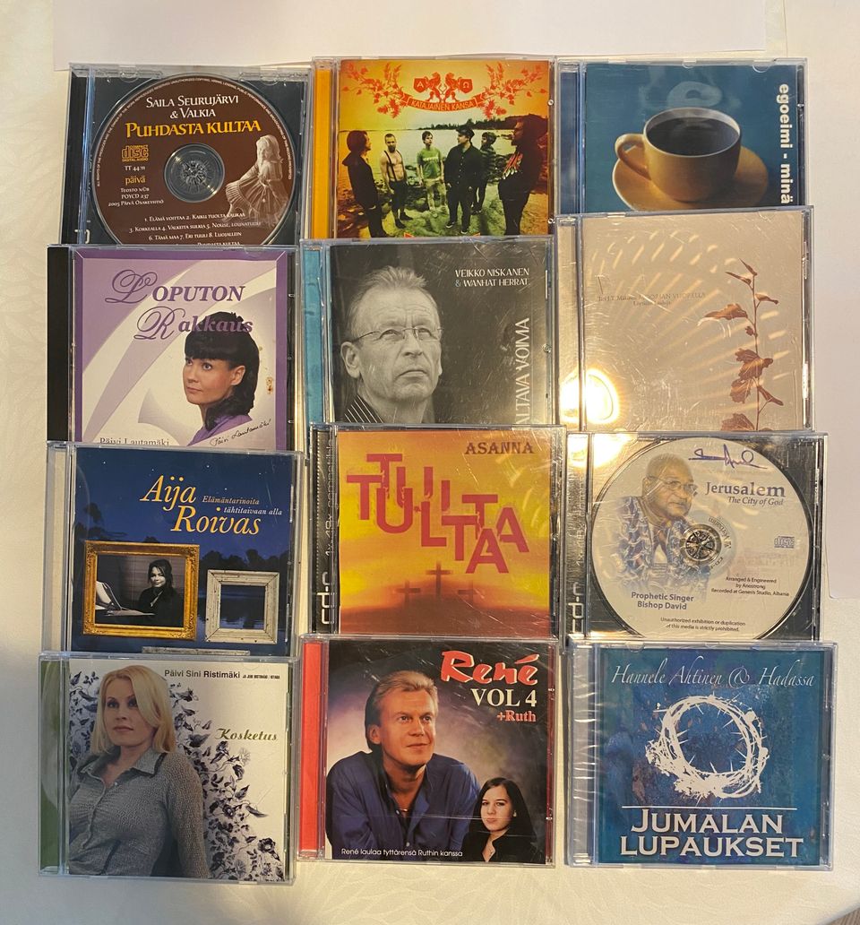 Hengellisiä CD-levyjä