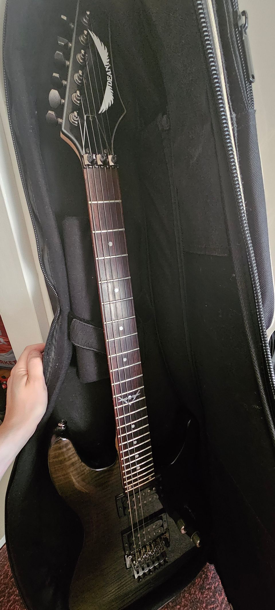 Dean Guitars C350F sähkökitara