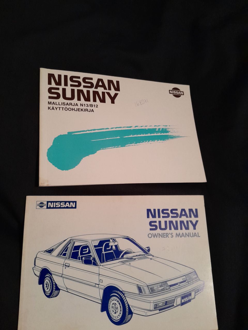 Nissan sunny käyttöohjekirjat