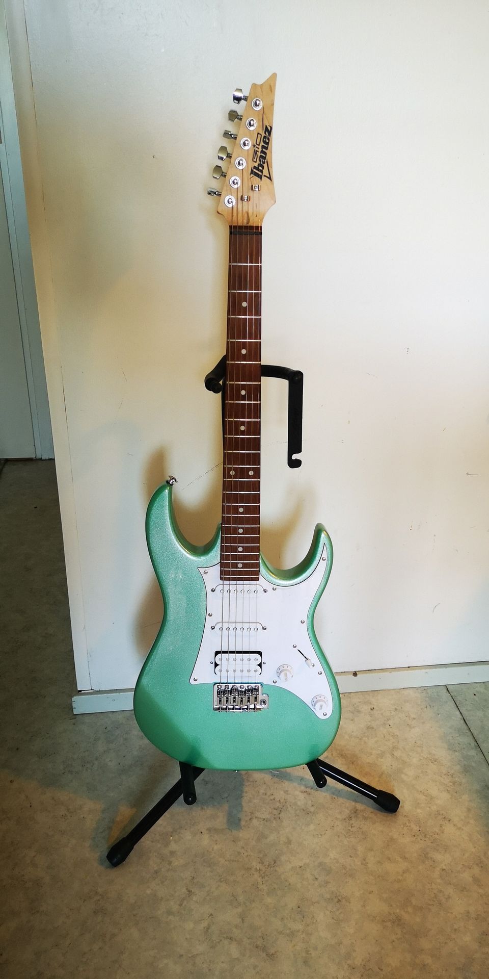 Ibanez GRX40-MGN sähkökitara