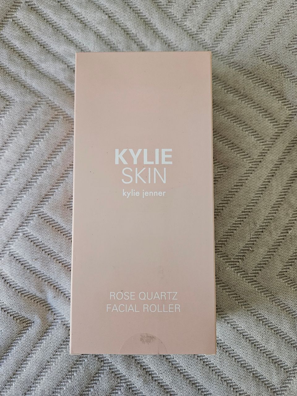 Kylie Skin Rose Quartz Facial Roller