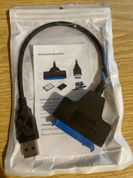 USB  adapteri 2,5 SATA kiintolevylle