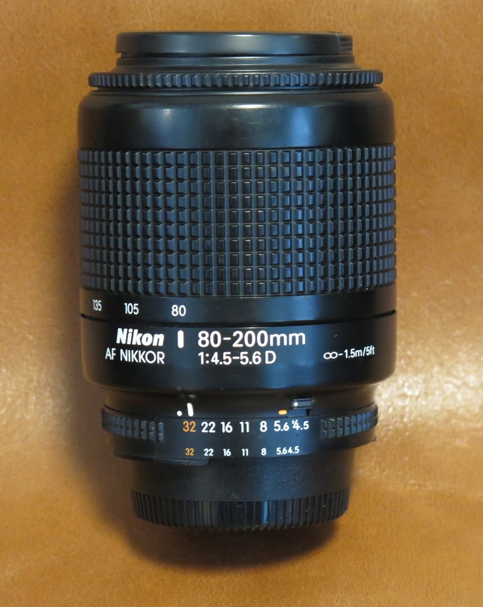 Nikon AF Nikkor 80-200mm 1:4.5-5.6 D objektiivi