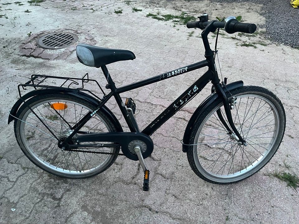 Poikien 24" 7-vaihteinen polkupyörä