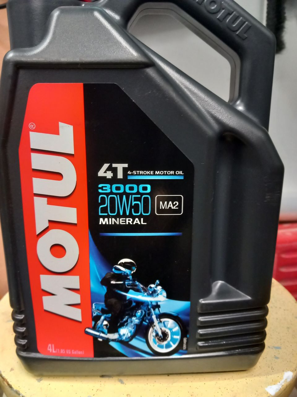 Moottoriöljy Motul 20w-50 mineral