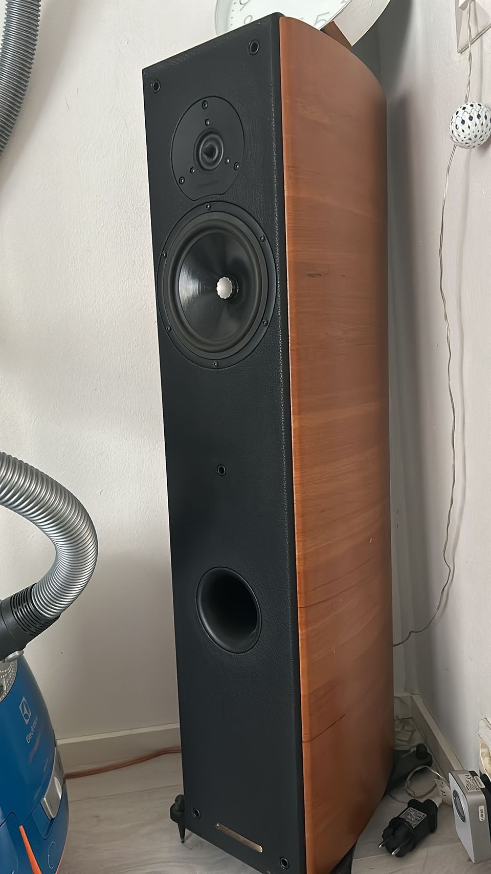 Sonus Faber Concerto Domus kaijuttimet + vahvistin