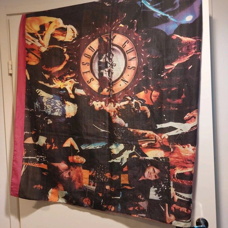Guns N Roses vintage seinälippu ISO