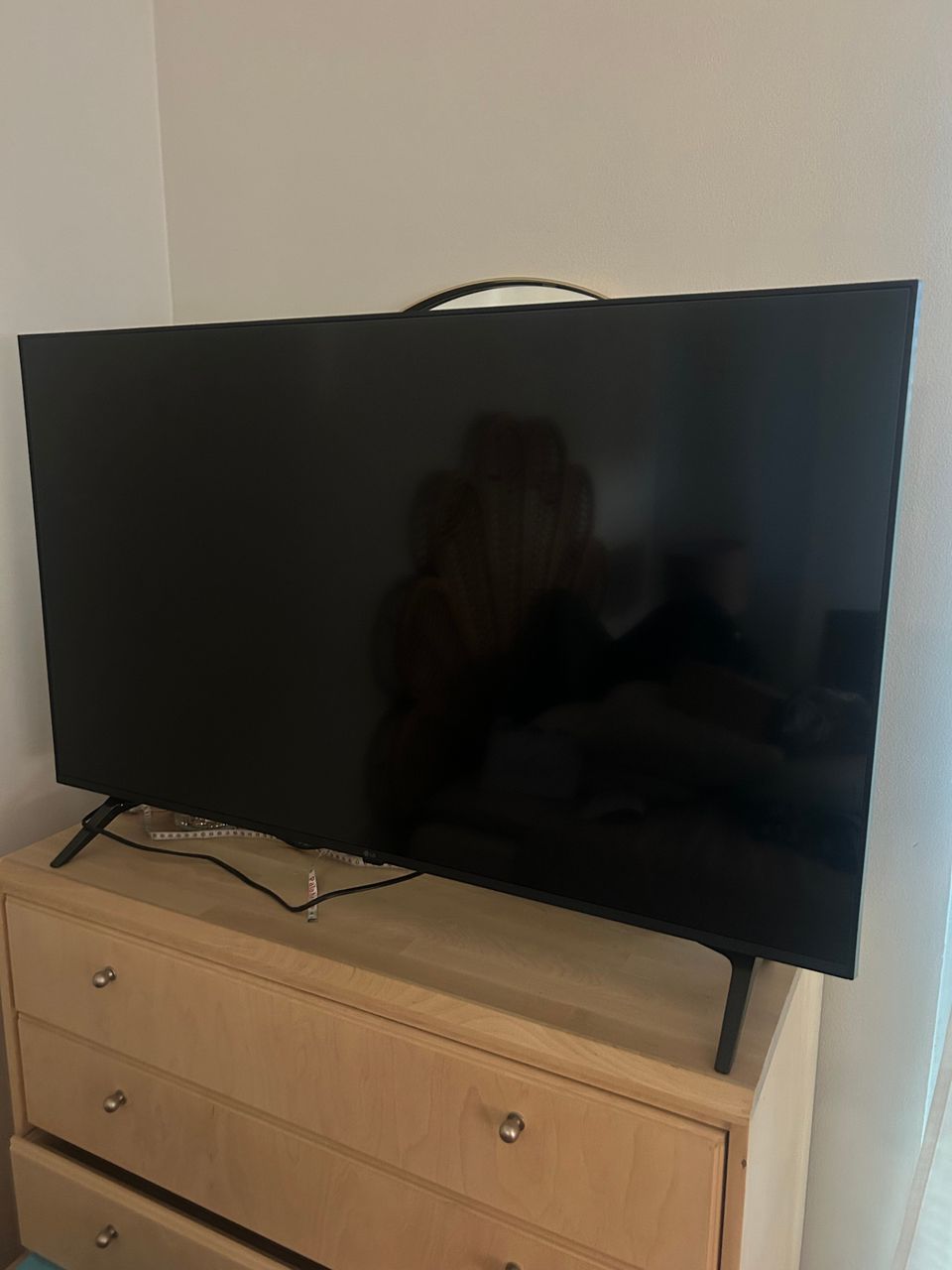 LG 43" UR8000 4K LCD TV (2023)