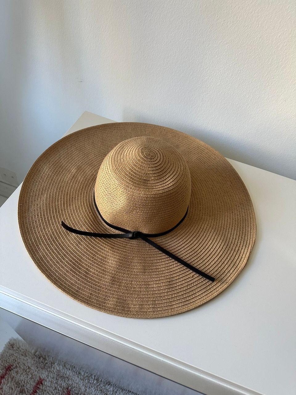 Ril’s: Ihana aurinkohattu / isolierinen hattu