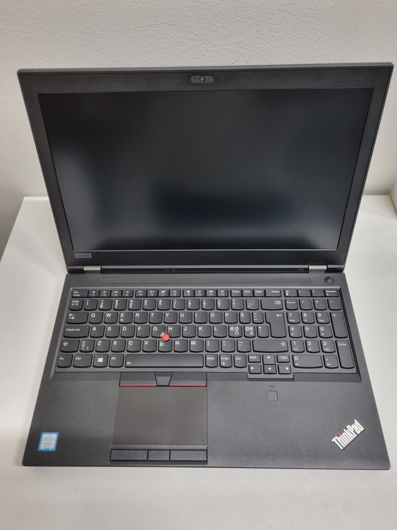 Lenovo ThinkPad P52 15,6" i7/32Gb/256Gb+1Tb Huippukuntoinen