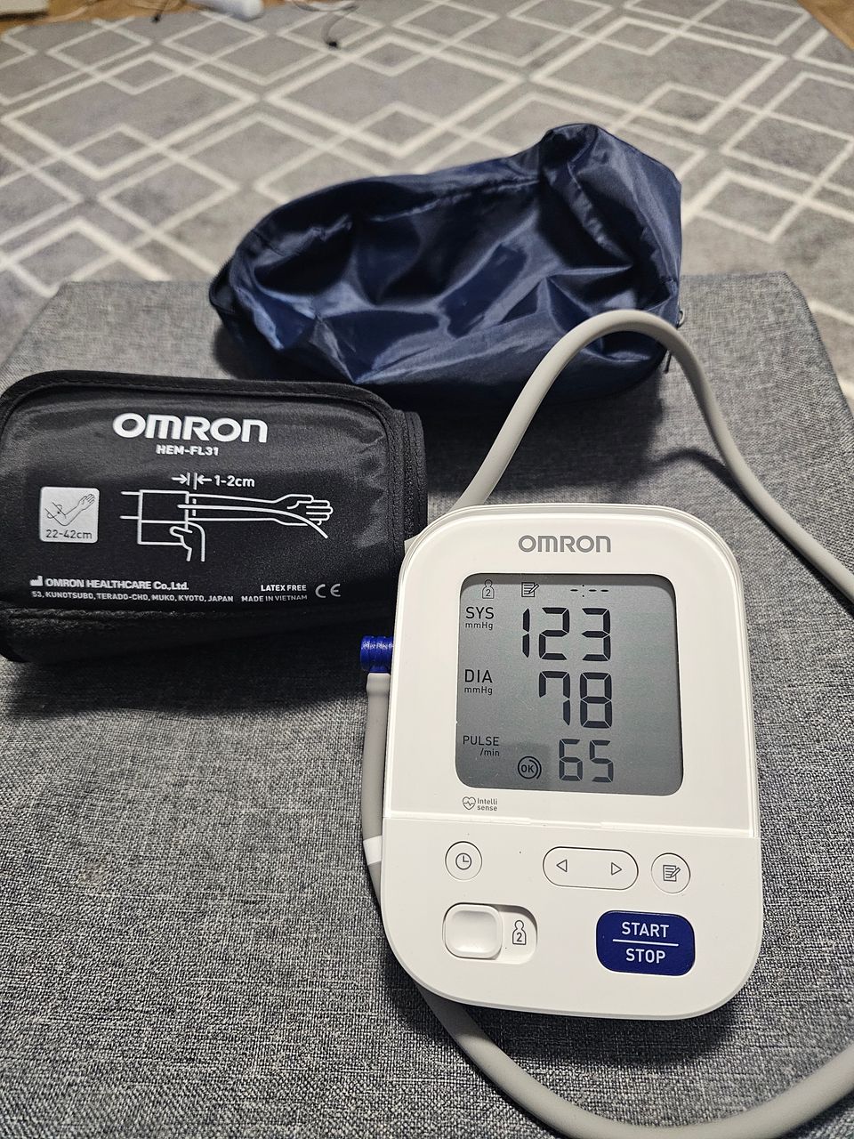 Omron M3 Intellisense blood pressure monitor