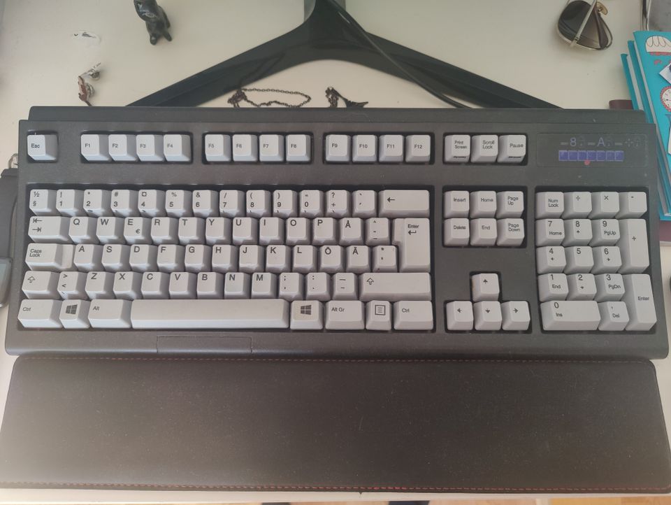 Unicomp Model M keyboard (Finnish layout)