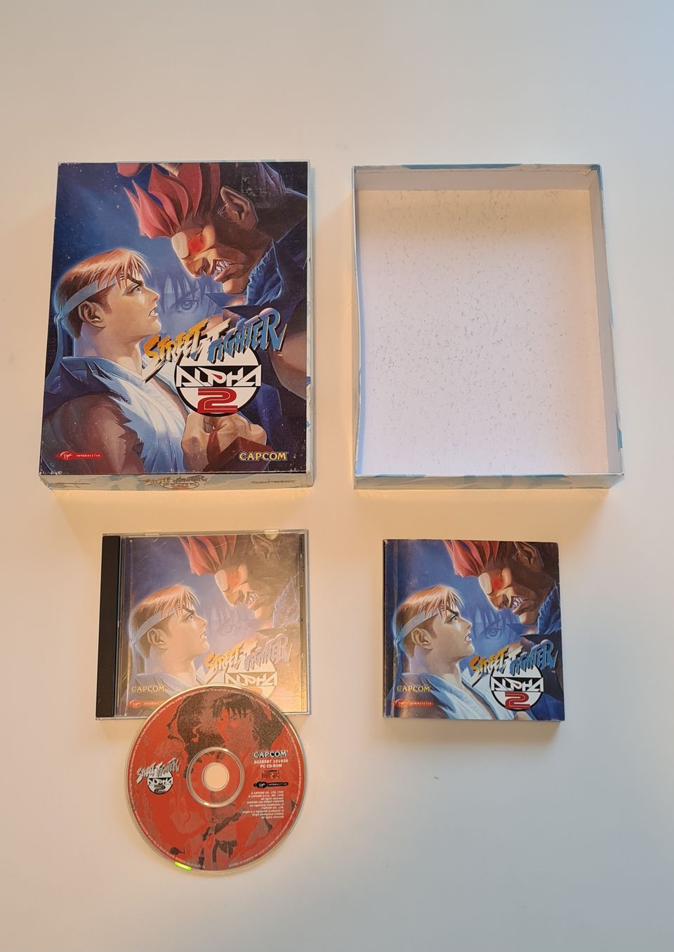 Street Fighter Alpha 2 PC Big box Capcom peli