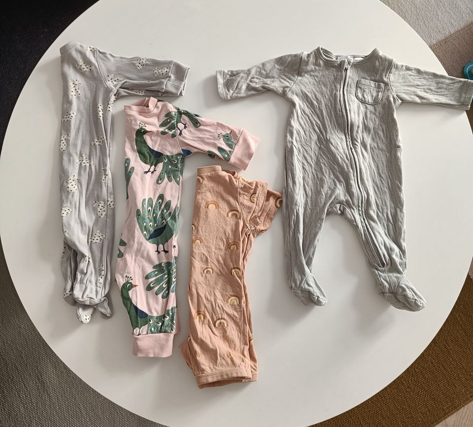 Lindex & Zara vauvan pyjamat koossa 56