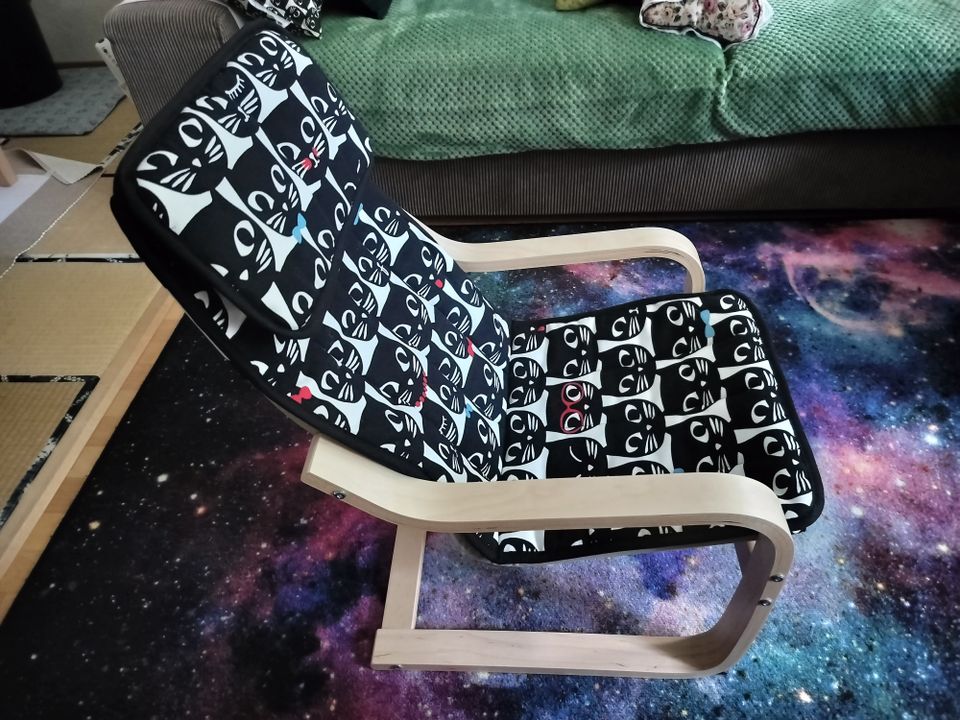 Lasten tuoli tai lemmikin tuoli IKEA POÄNG kissakuviolla