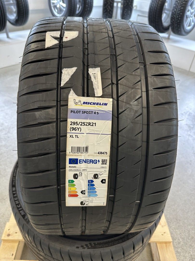 295/25R21 96(Y) Michelin PILOT SPORT 4 S XL