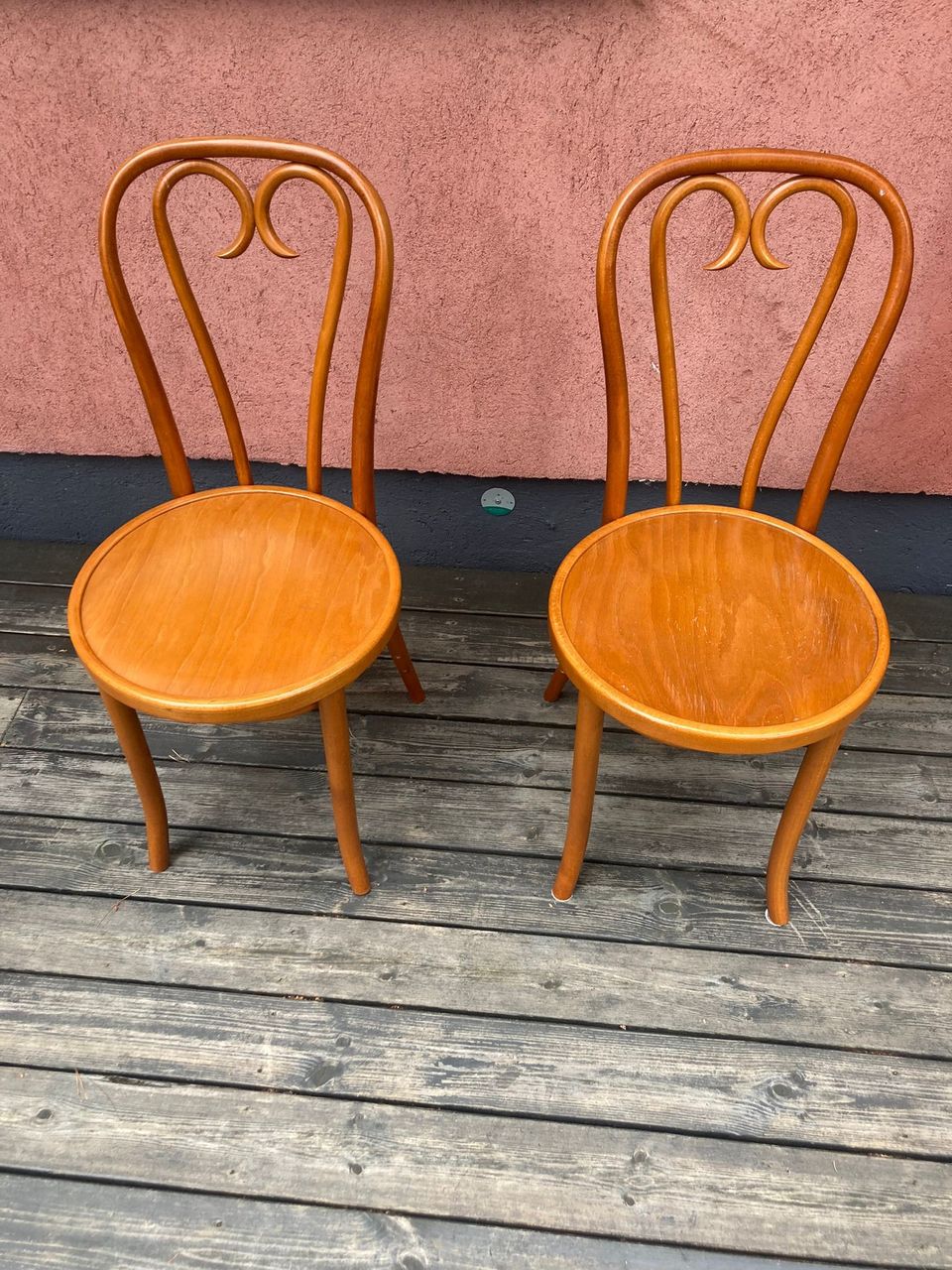 Wieniläiset tuolit