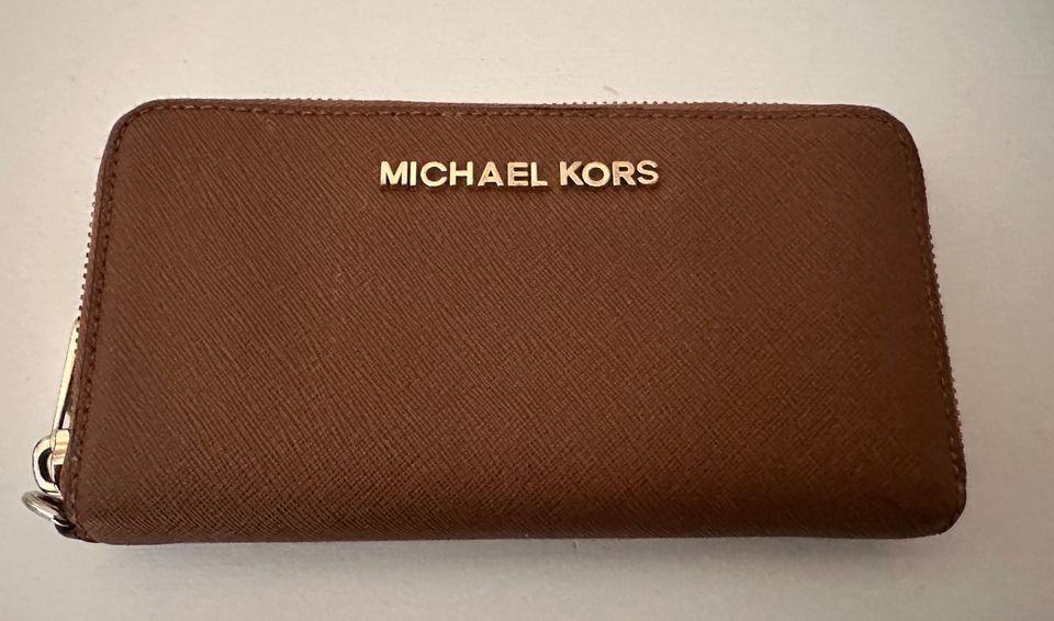 Michael Kors lompakko