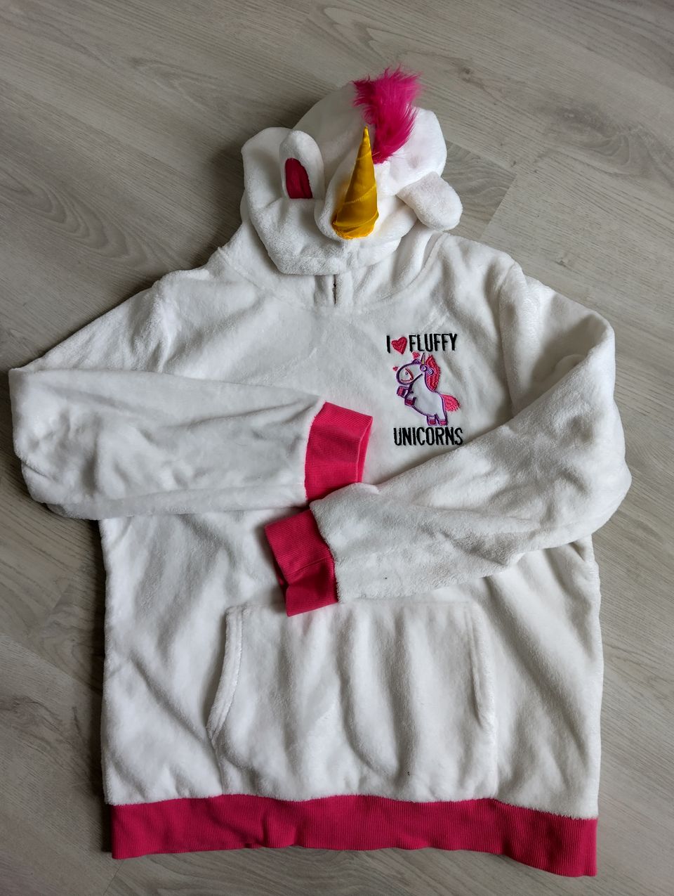 Unicorn huppari ja jumpsuit