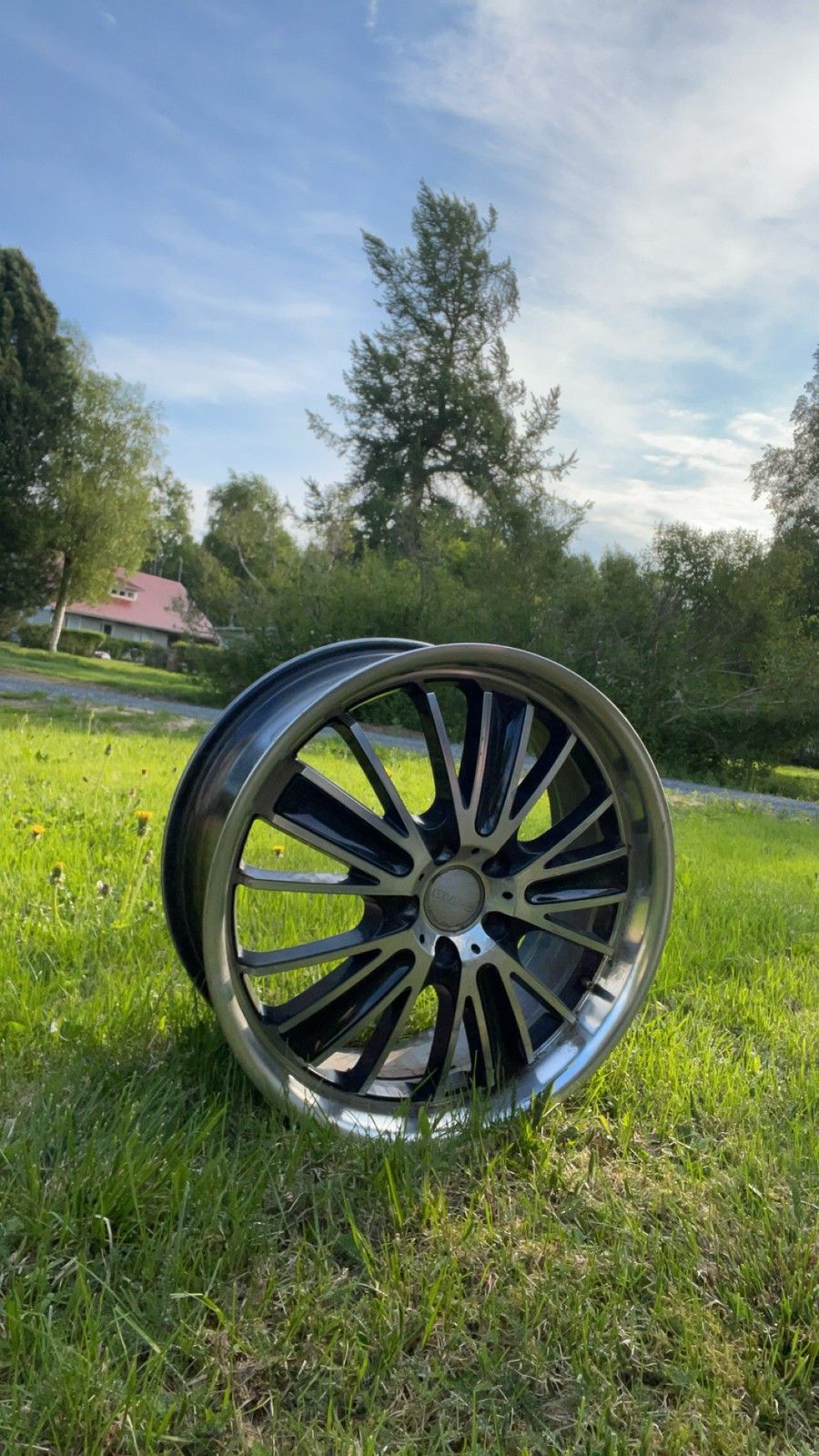 Nitro 19x8 5x108 lippavanteet.