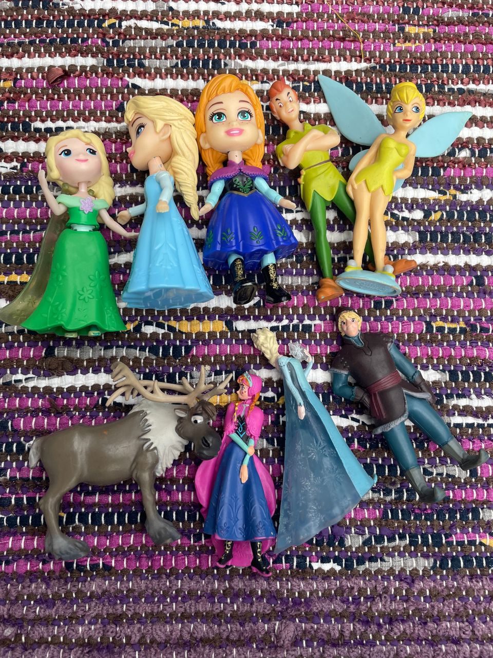 Frozen- figuurejeja, Peter Pan ja Helinä Keiju