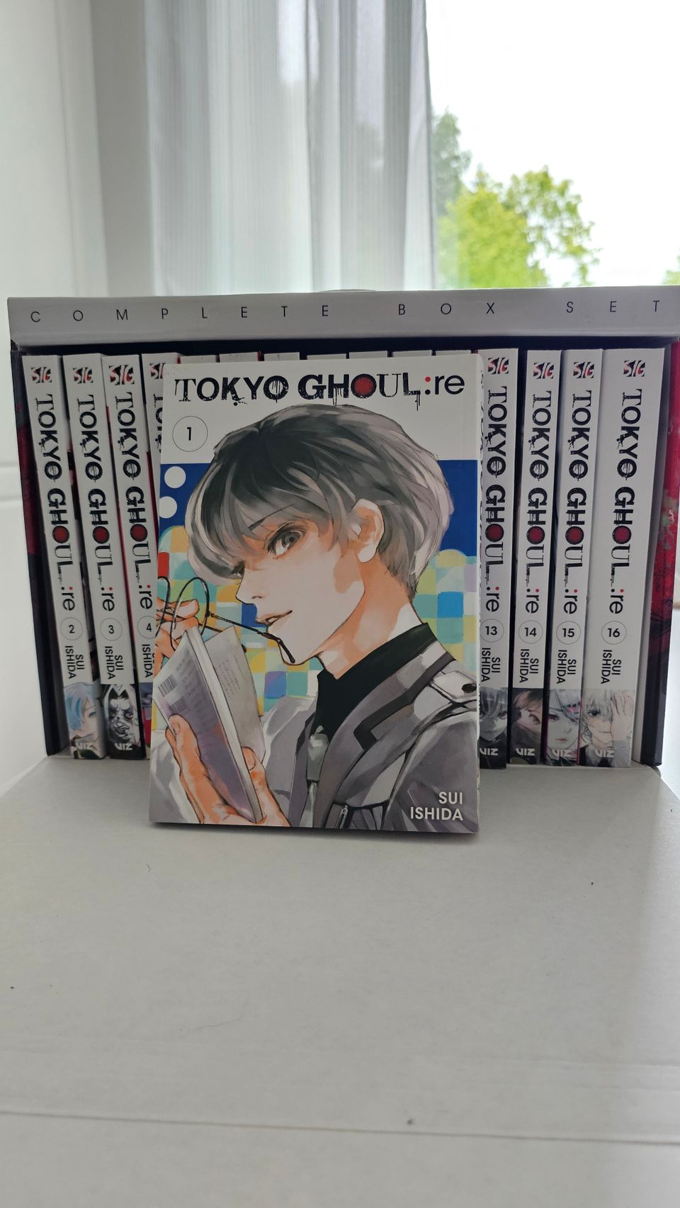 Tokyo Ghoul:re complete box set  manga (eng)