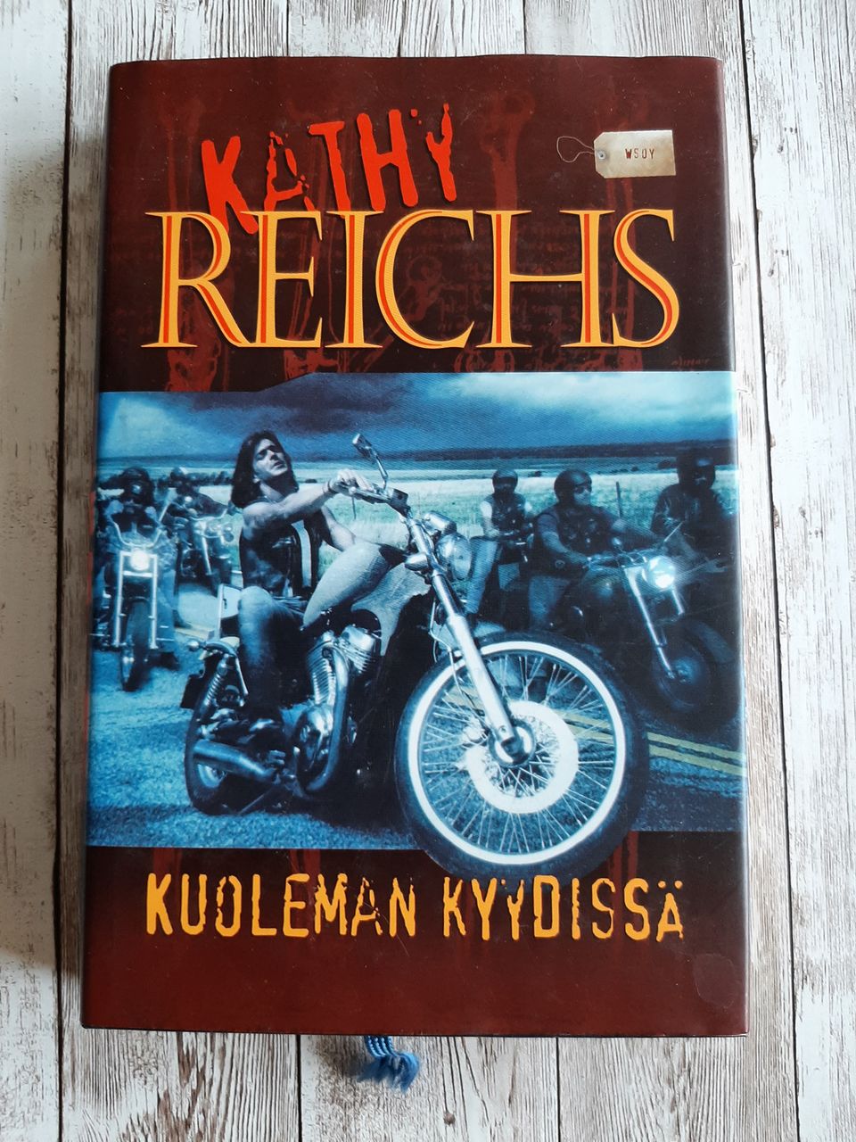 Kirja:Kathy Reichs: Kuoleman kyydissä