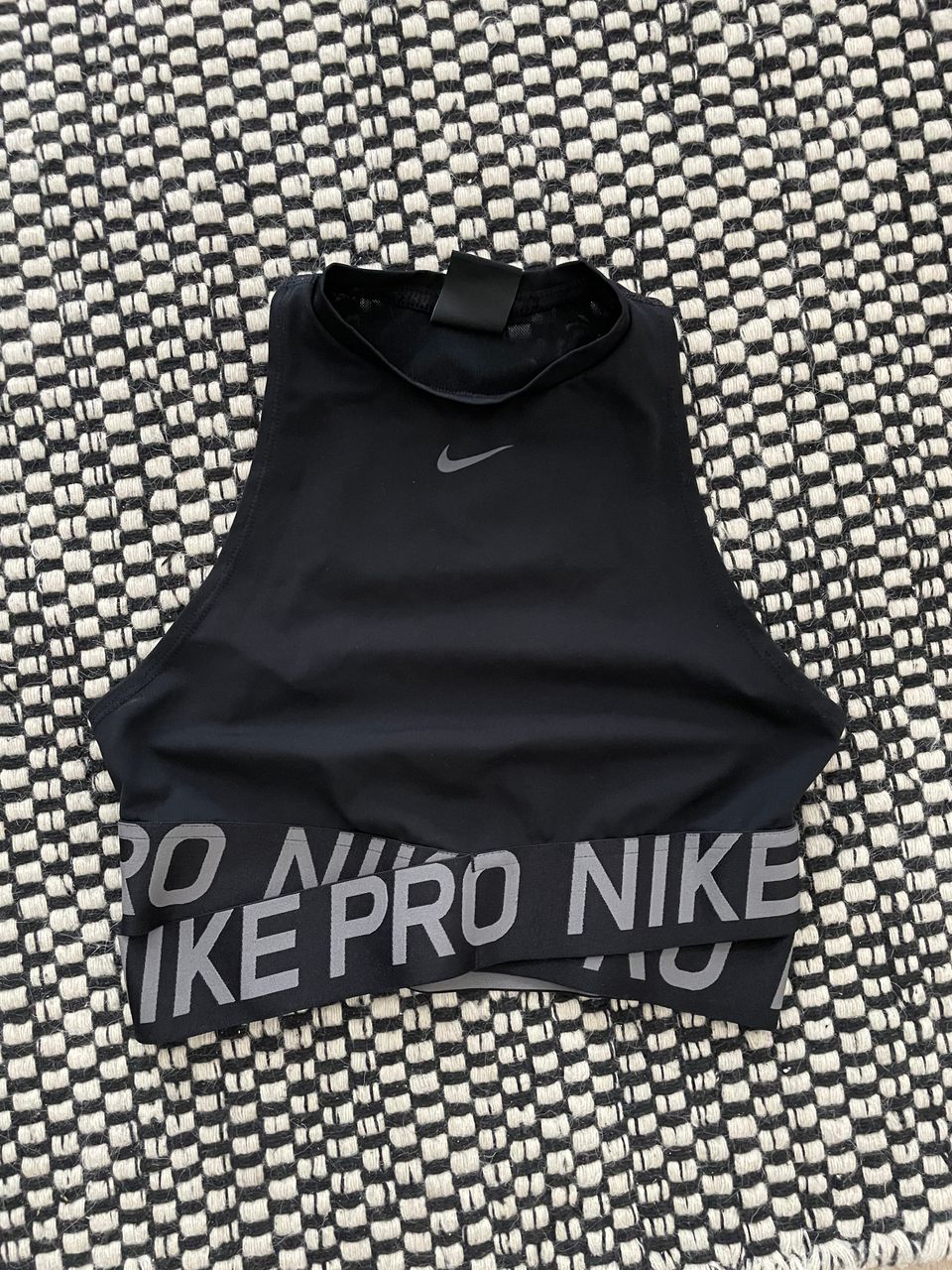 Nike treeni/ vapaa ajan toppi S