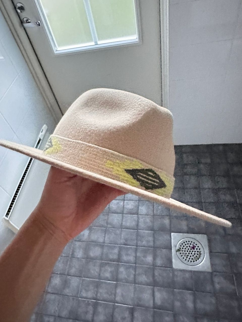 Tyylikäs huopa hattu beige M