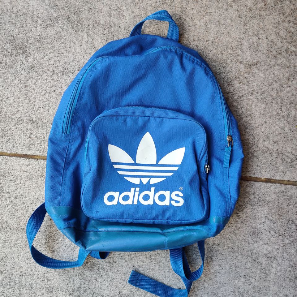 Adidas reppu