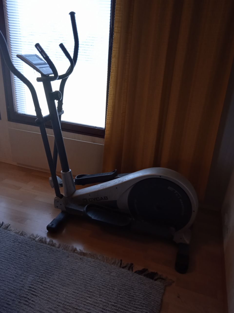 Crosstrainer