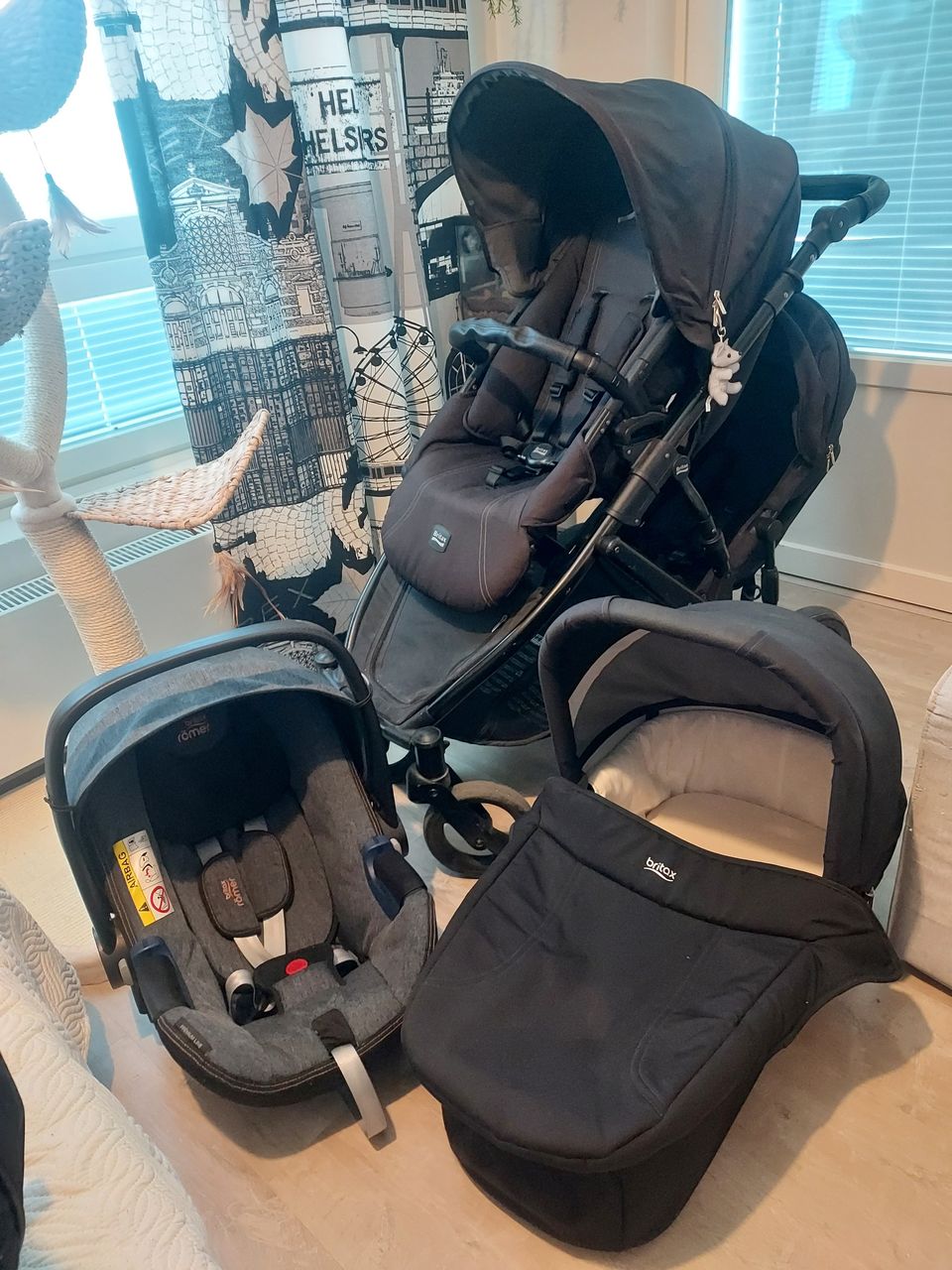 Britax B-dual lastenvaunut