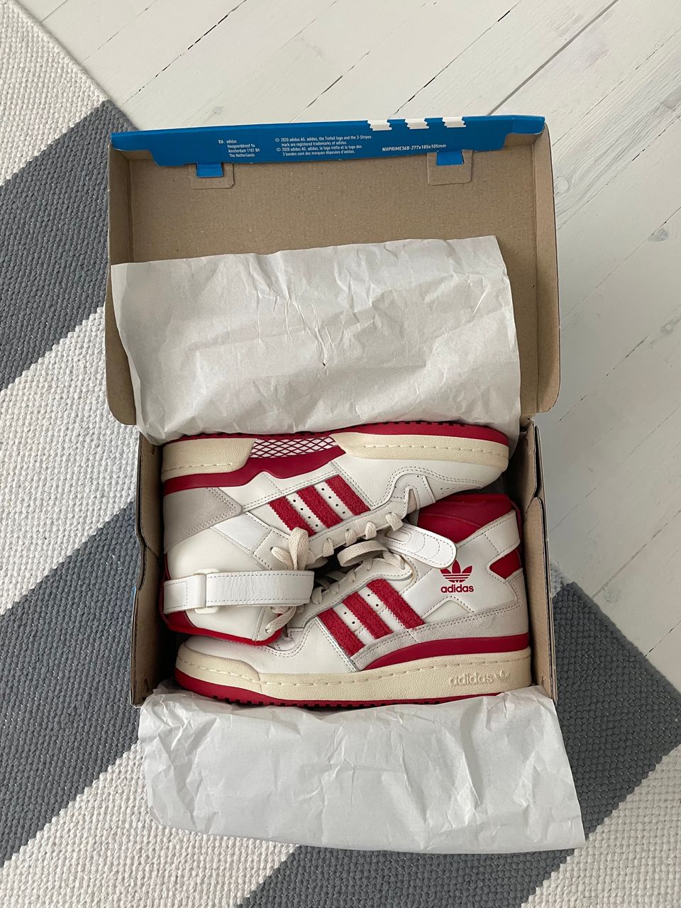 Adidas Forum kengät 38,5