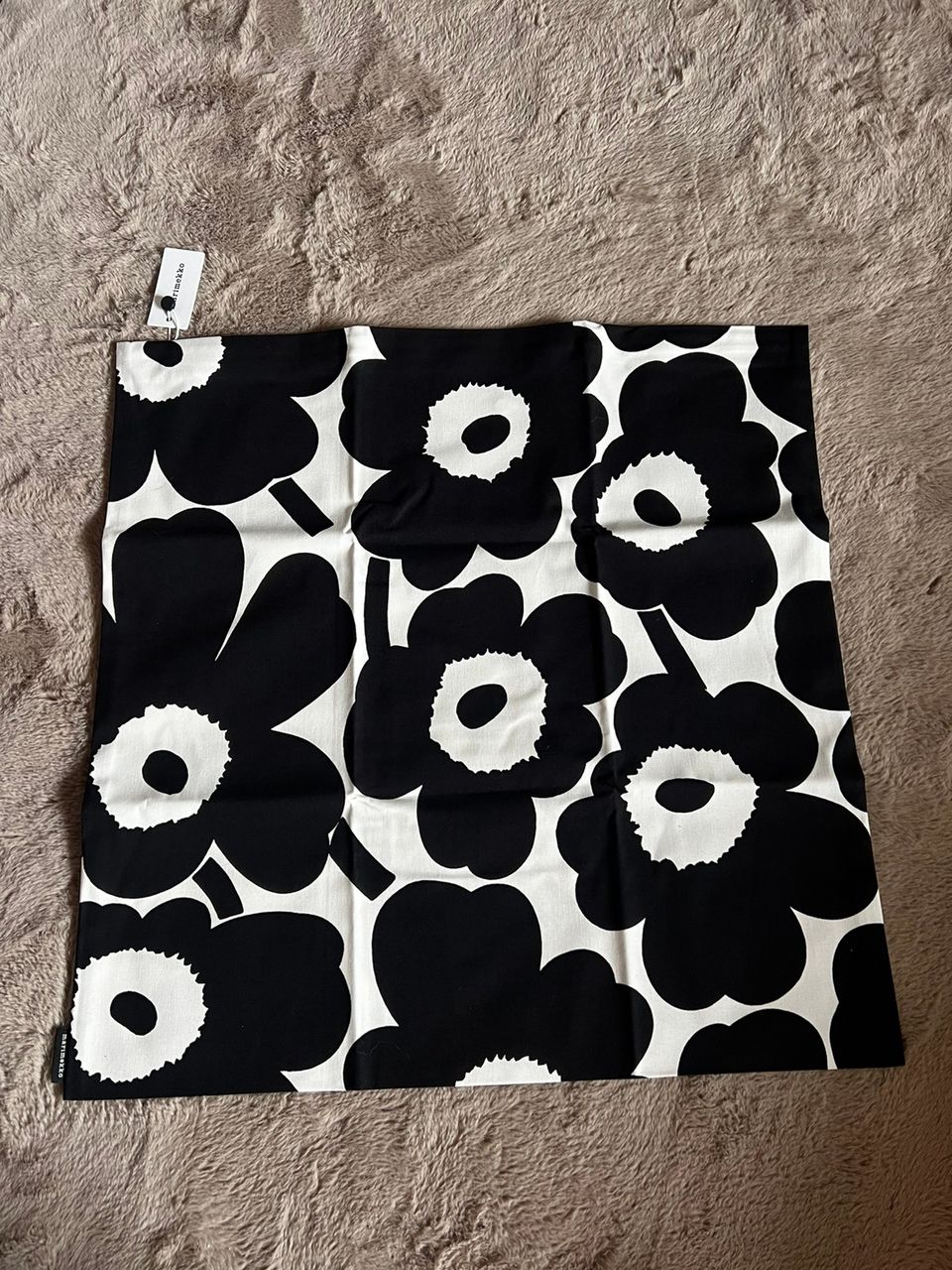 Marimekko pieni unikko tyynynpäällinen