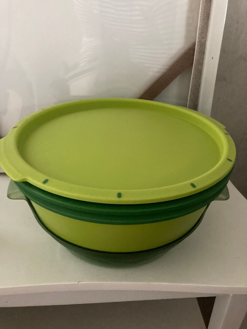 Tupperware astioita