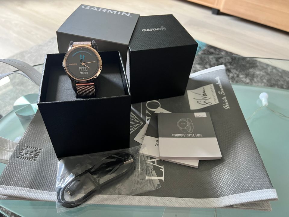 Garmin Vivomove LUXE 18K Milanese