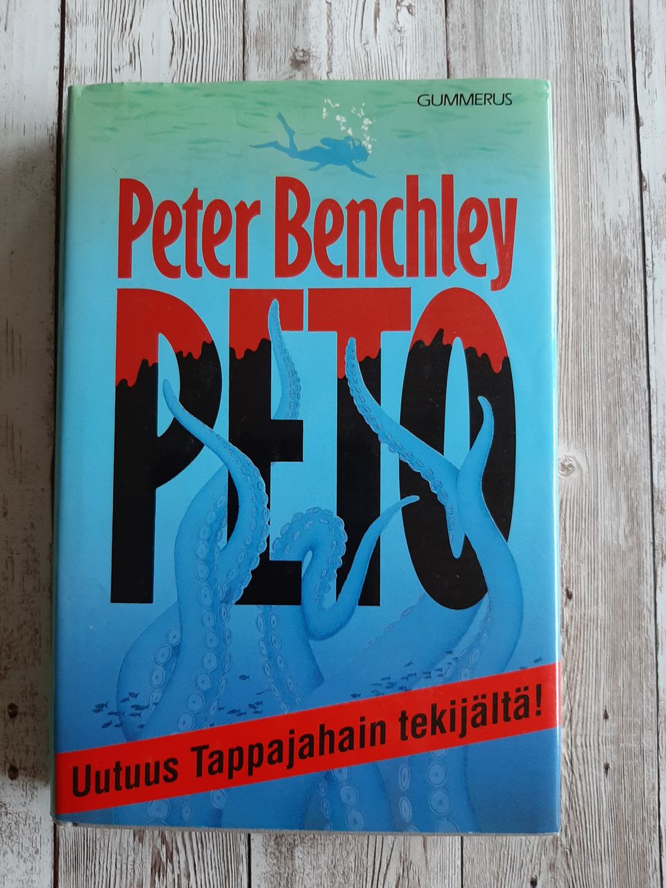 Kirja:Peter Benchley: Peto
