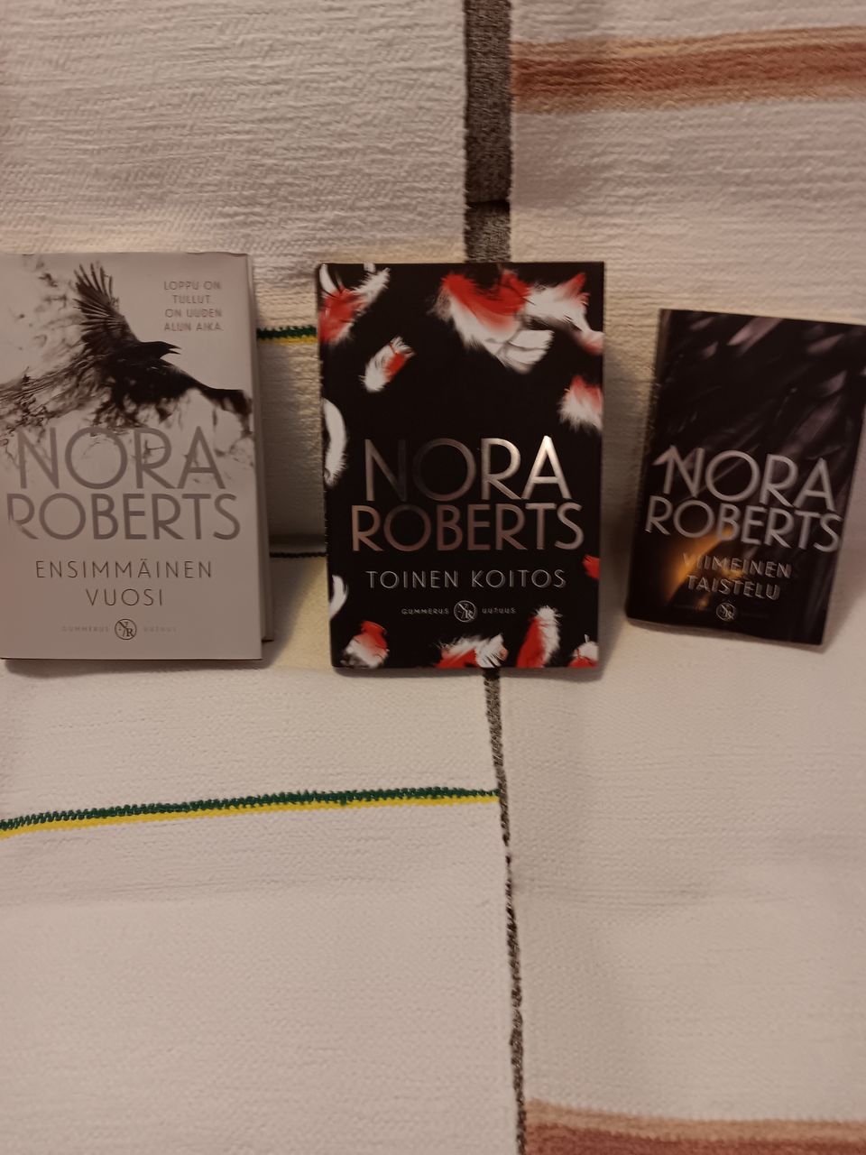 Nora Roberts kirjat