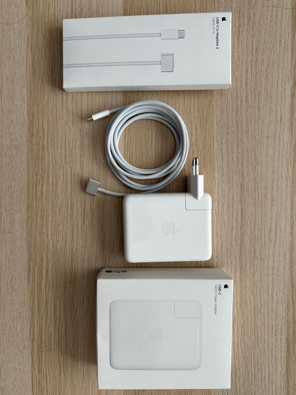 Apple 140w power adapter + 2m usb-c - MagSafe 3 punottu kaapeli