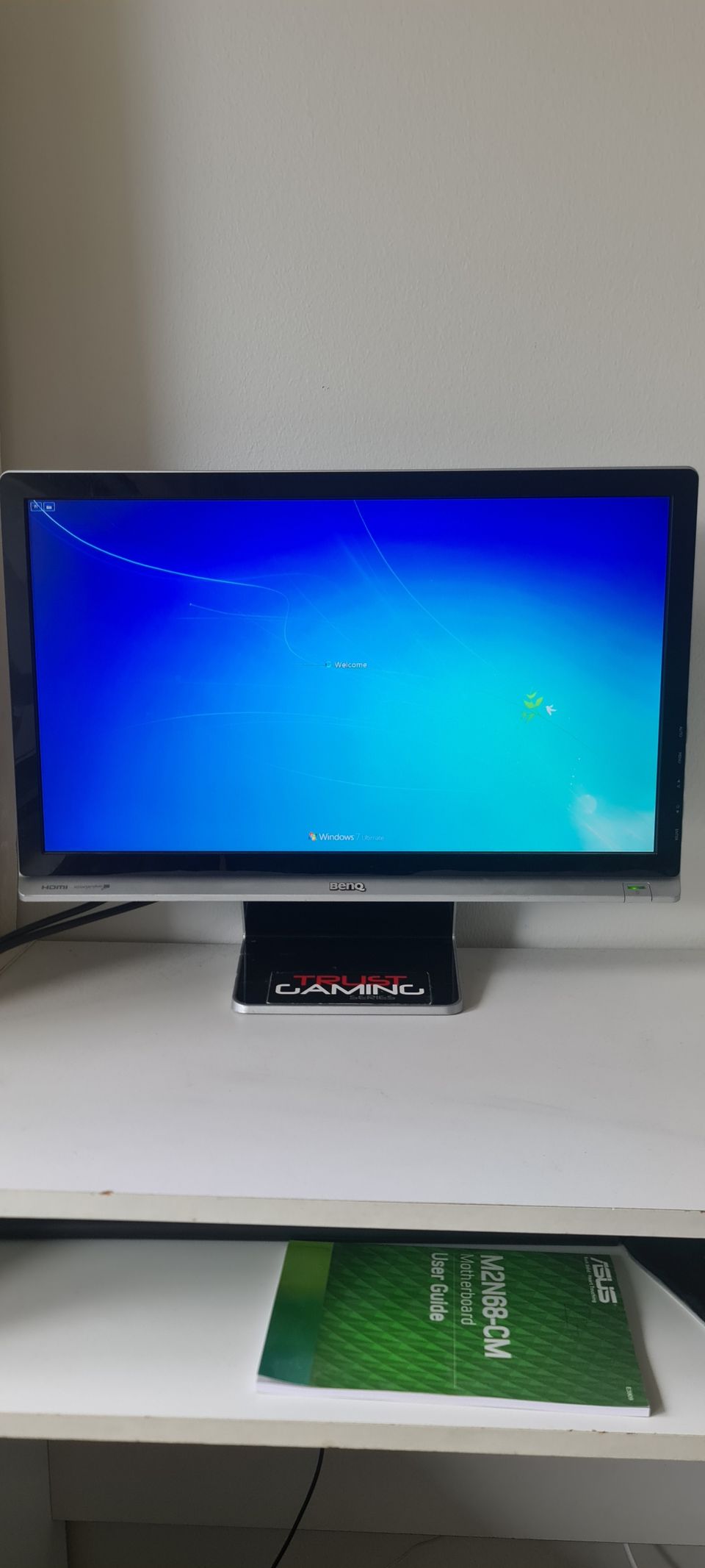 Benq E2200HD Monitor