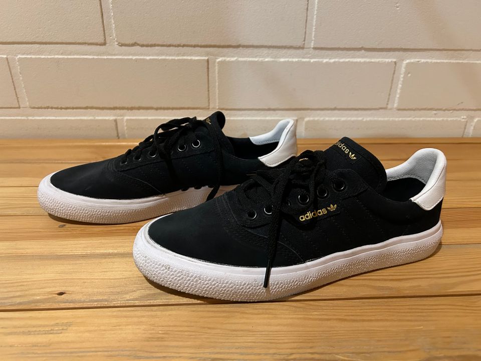 Adidas 3MC Vulc -kengät